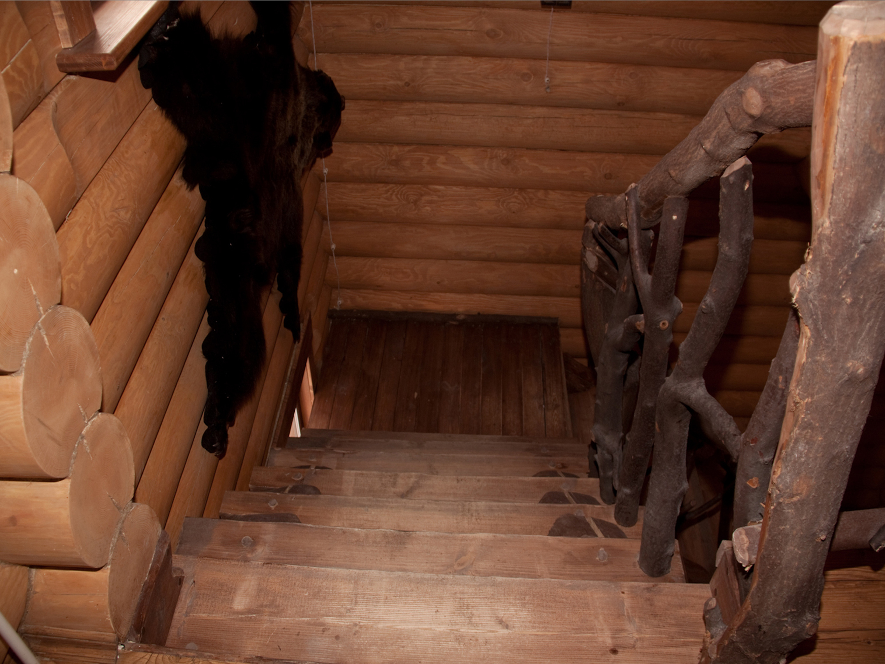 Дом на берегу реки Мана