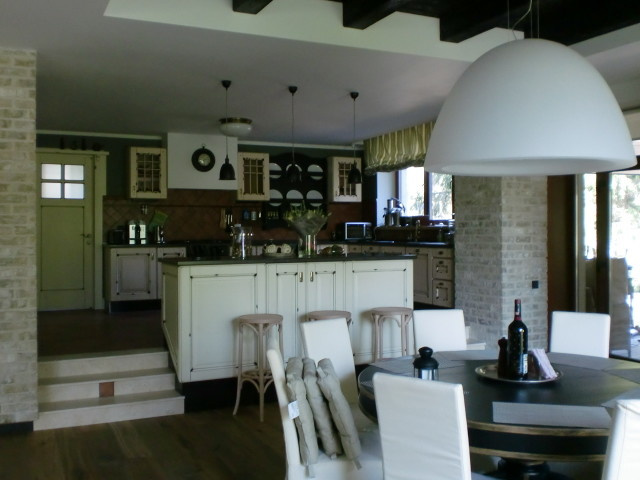 Обложка проекта: country house