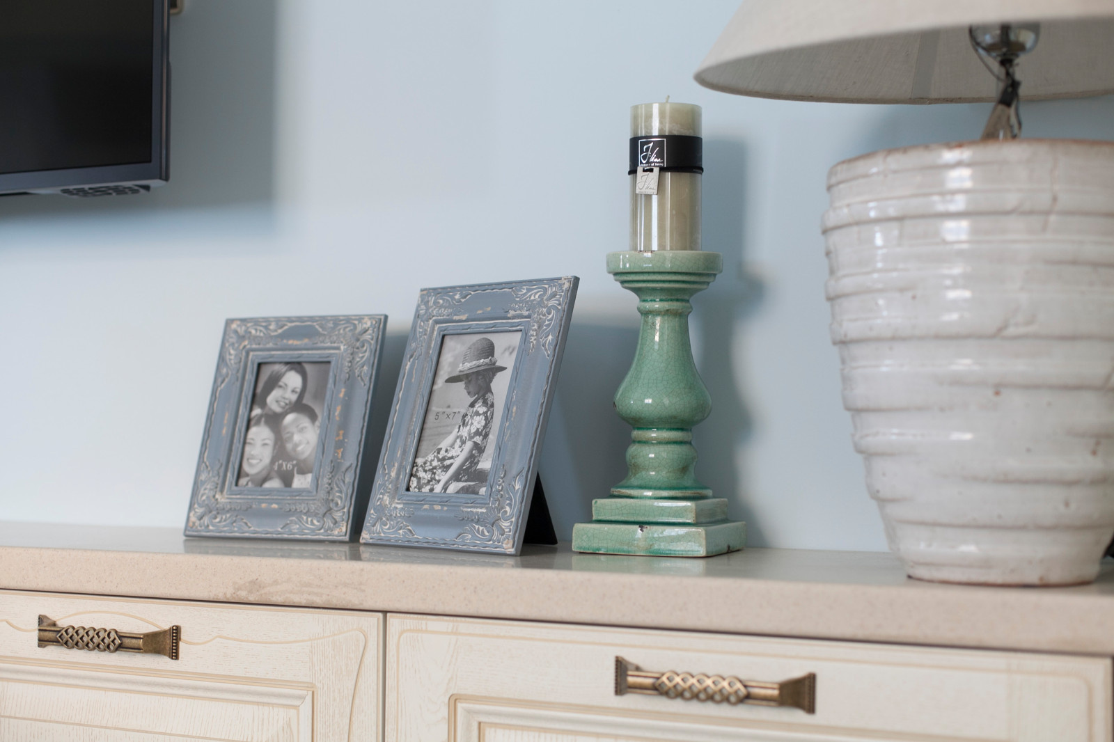 Теплый дом в холодных оттенках