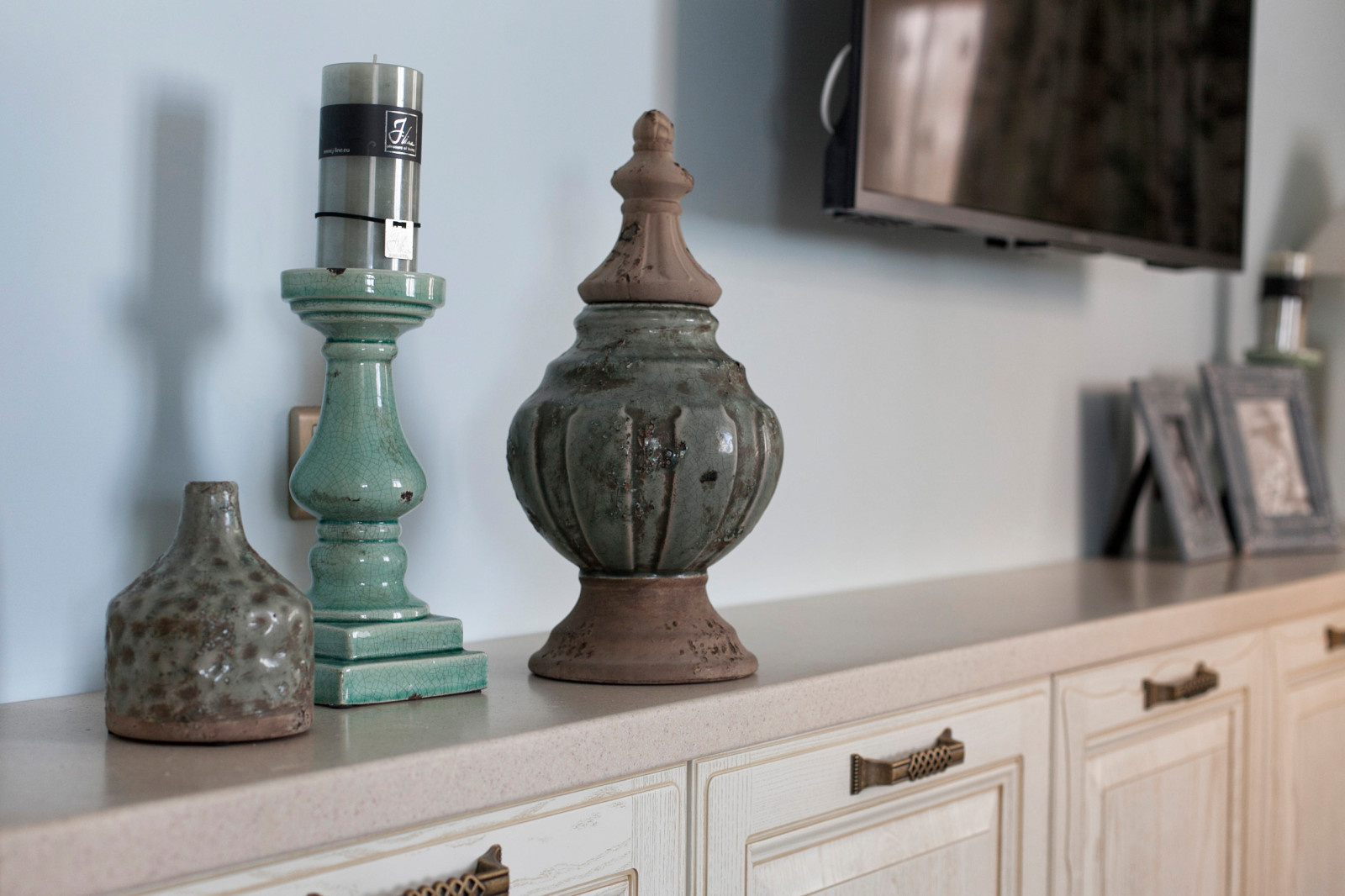 Теплый дом в холодных оттенках