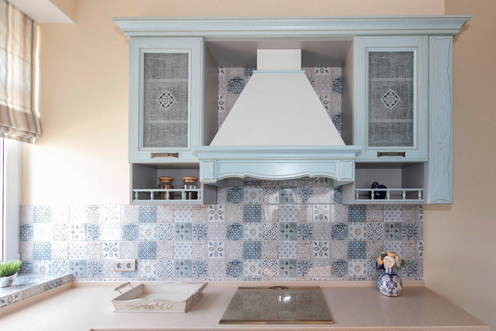 Теплый дом в холодных оттенках