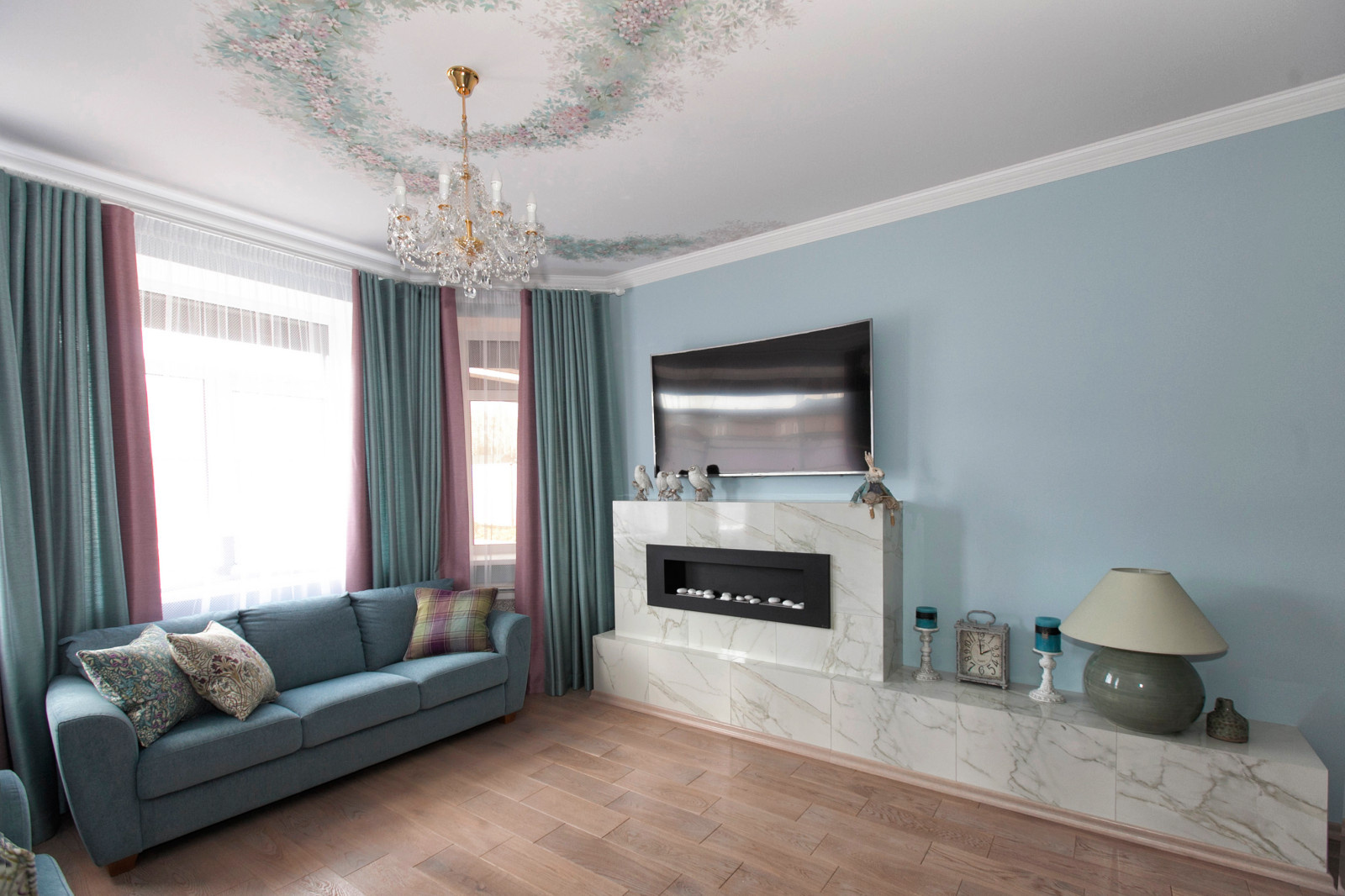 Теплый дом в холодных оттенках