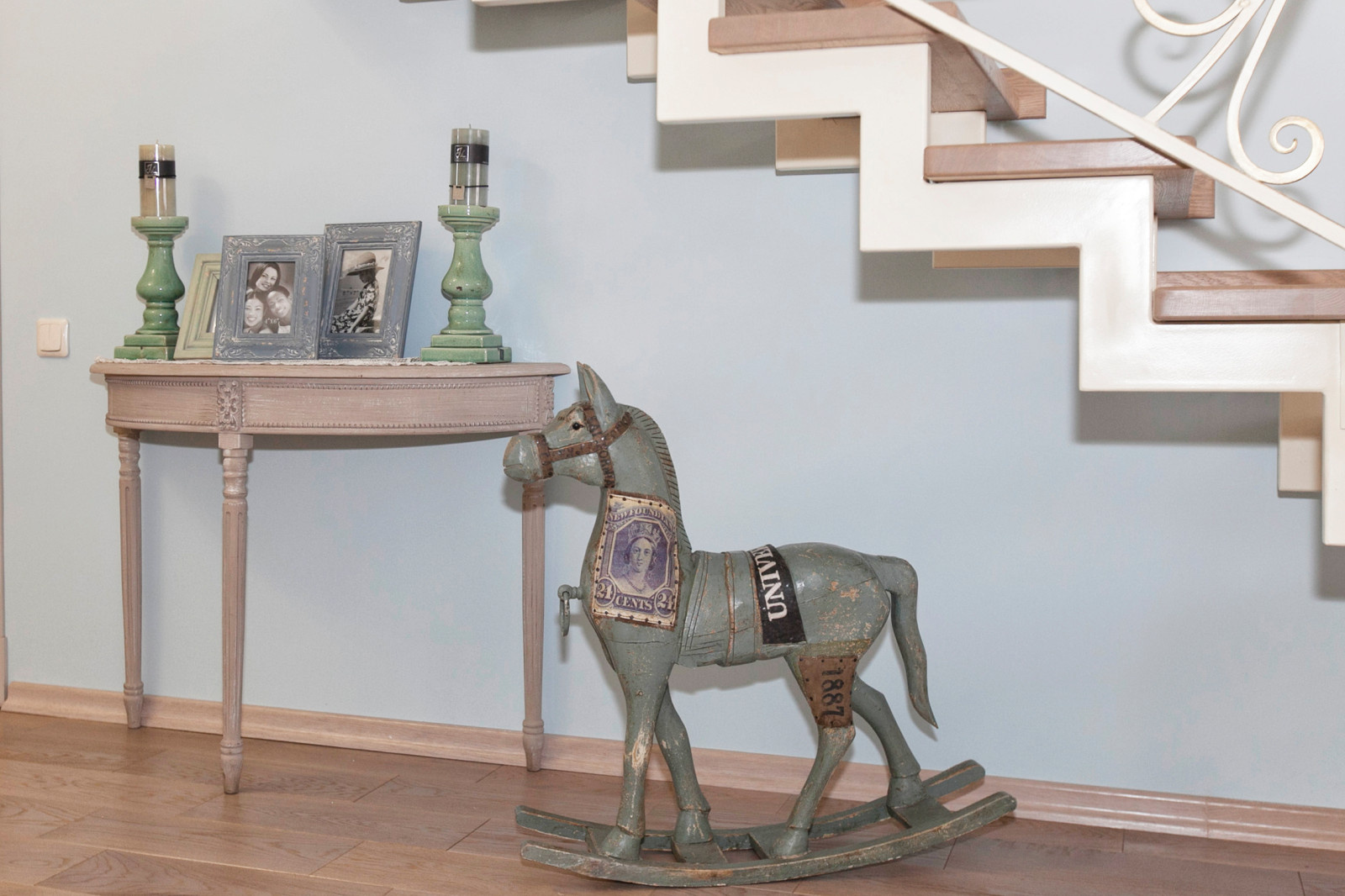 Теплый дом в холодных оттенках