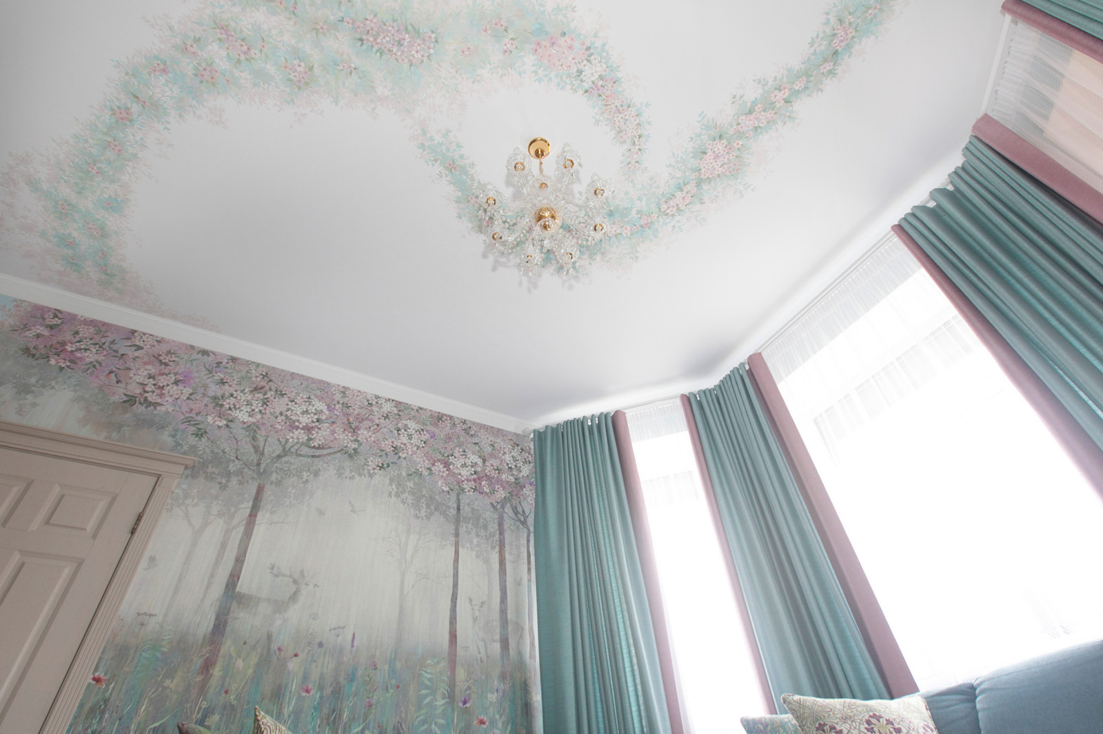 Теплый дом в холодных оттенках