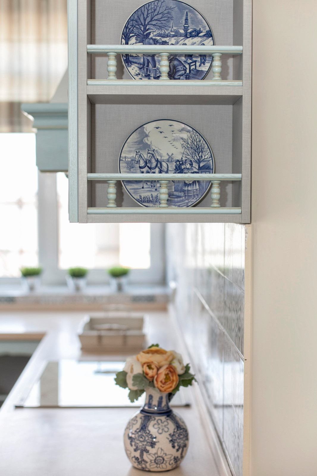 Теплый дом в холодных оттенках