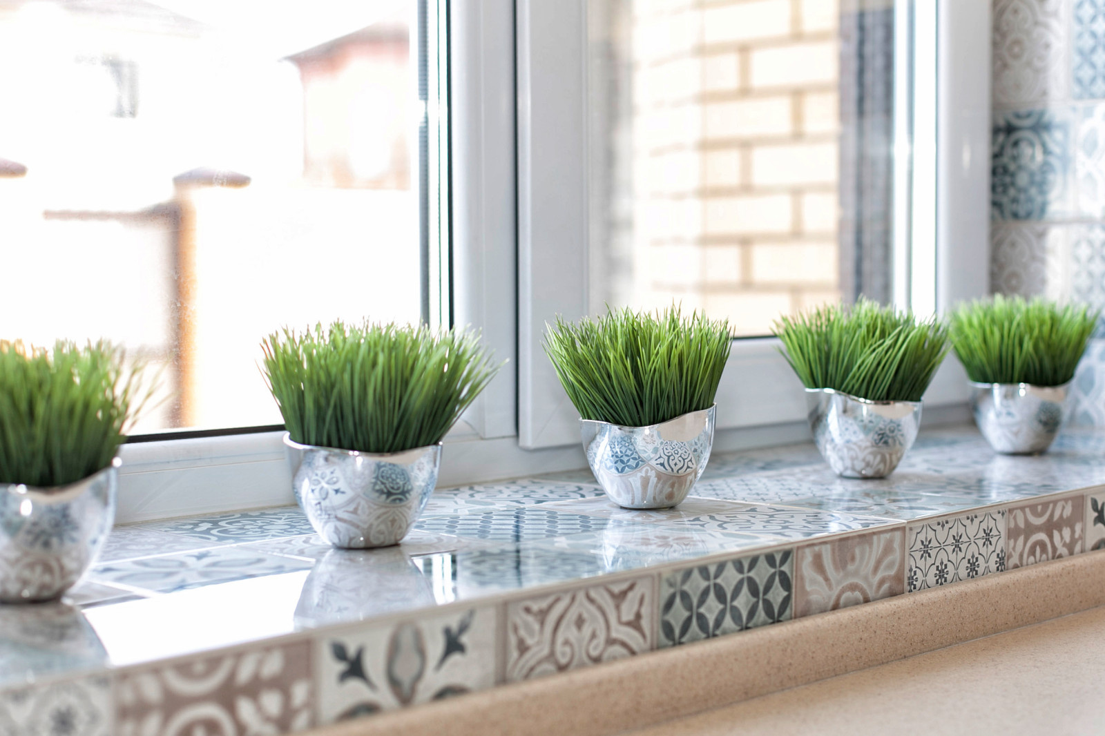 Теплый дом в холодных оттенках