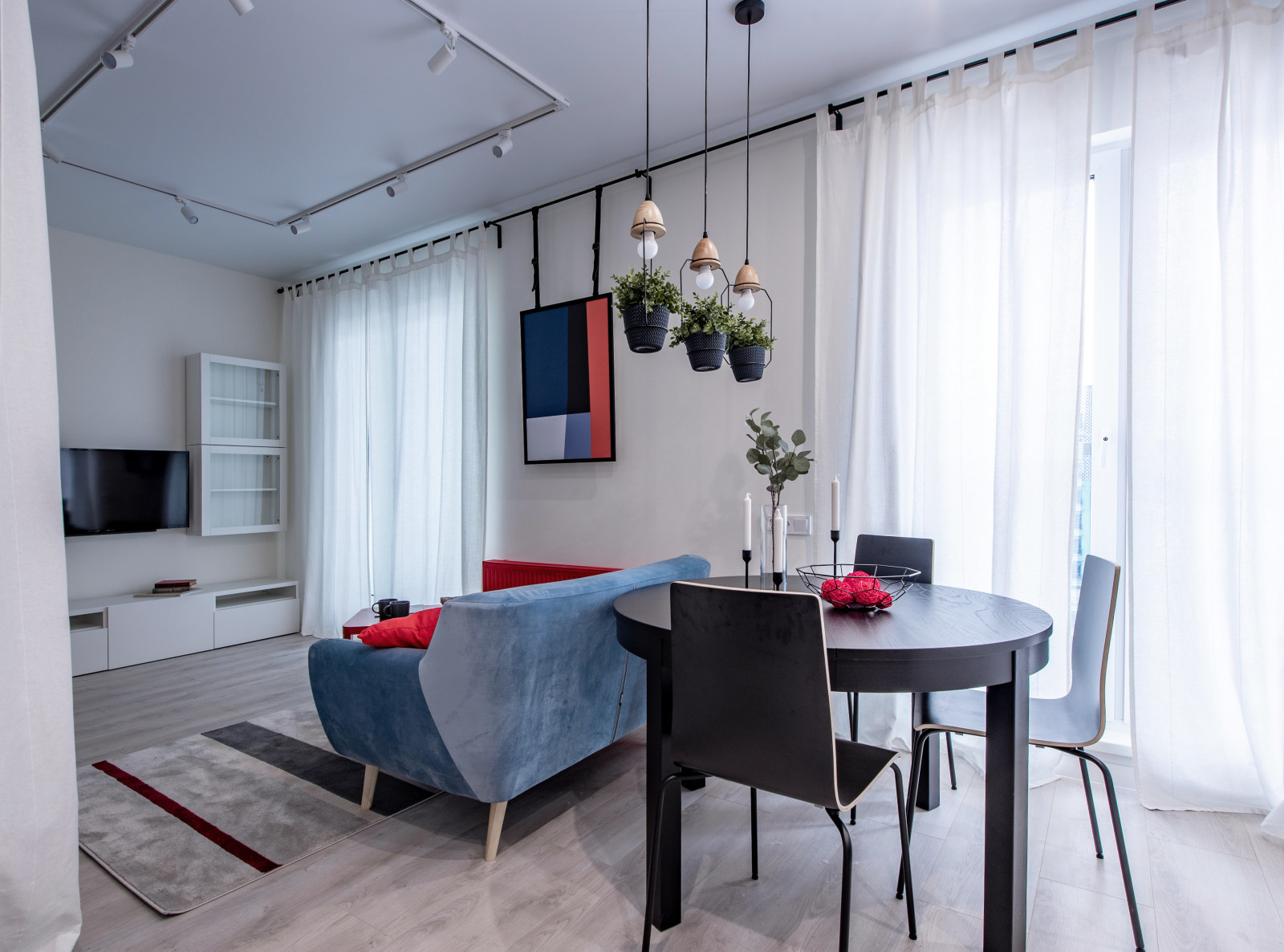 Компакт Хауз