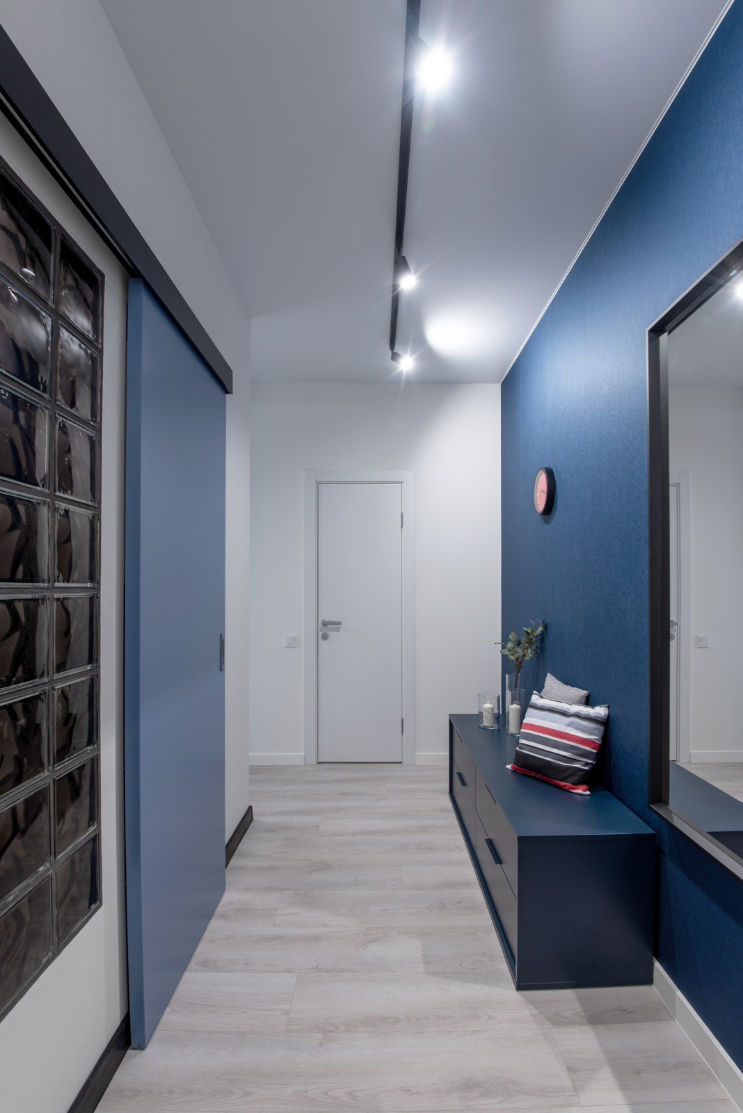 Компакт Хауз