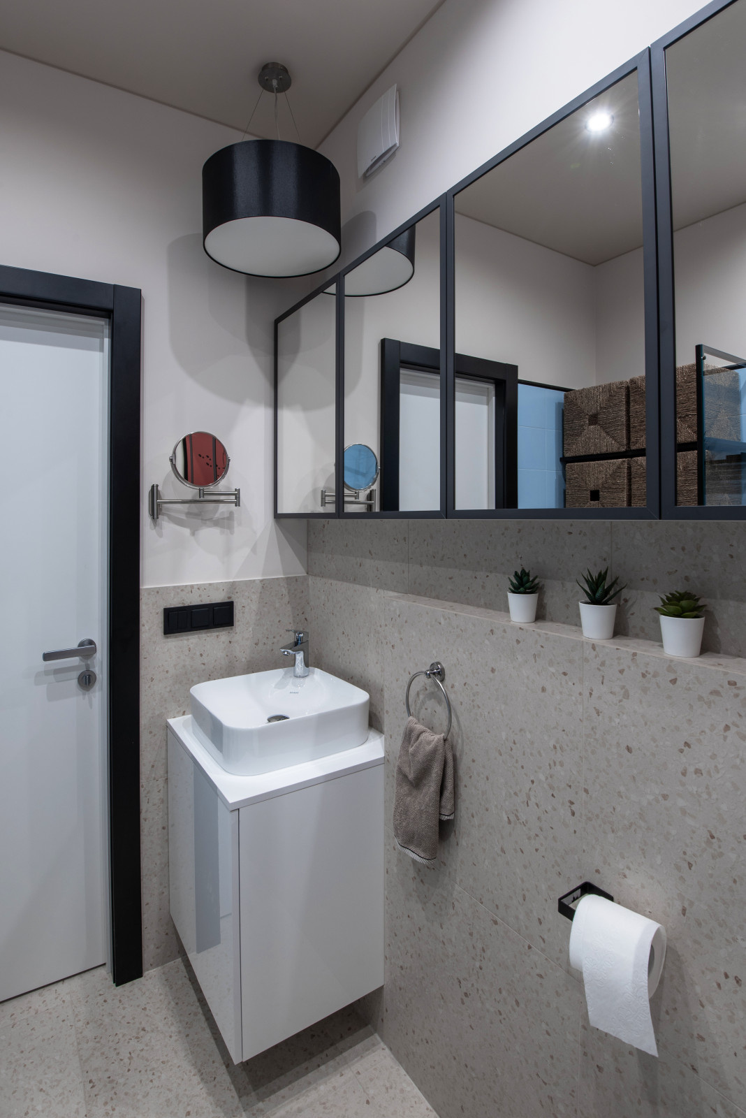 Компакт Хауз