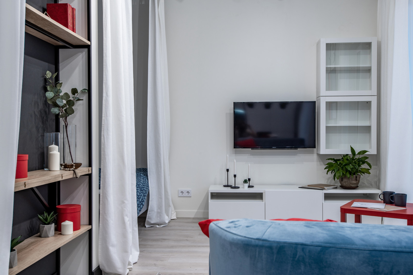 Компакт Хауз