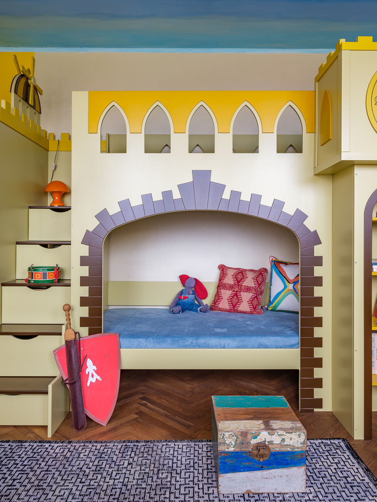 "Путешествие в пространстве и времени"