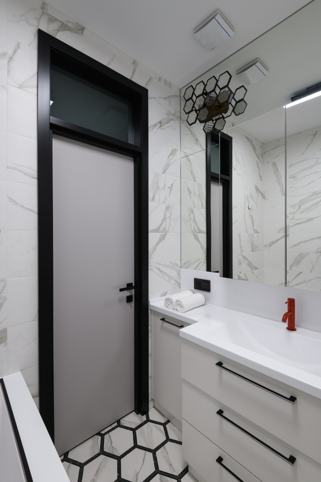 Минимализм с акцентом