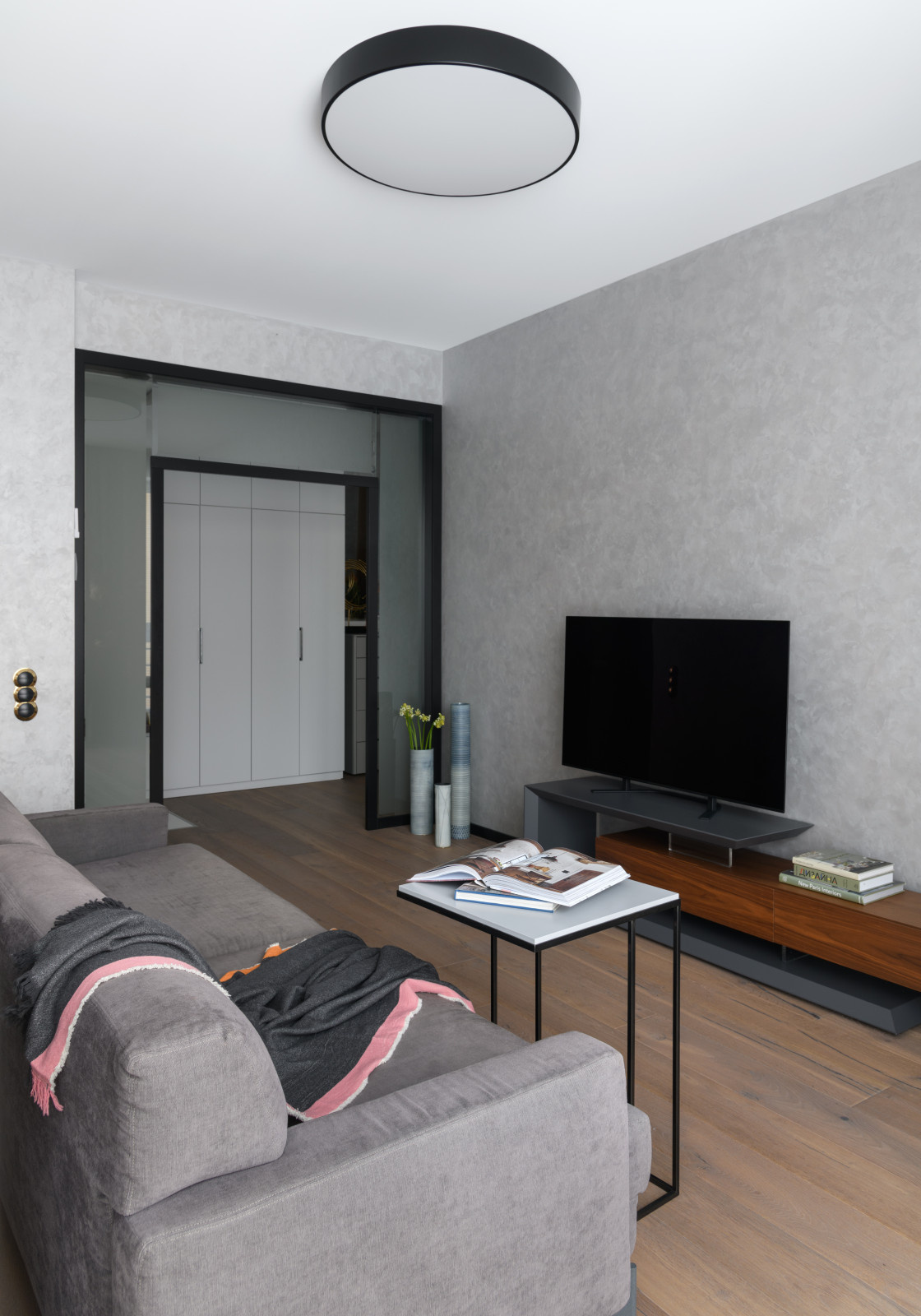 Минимализм с акцентом