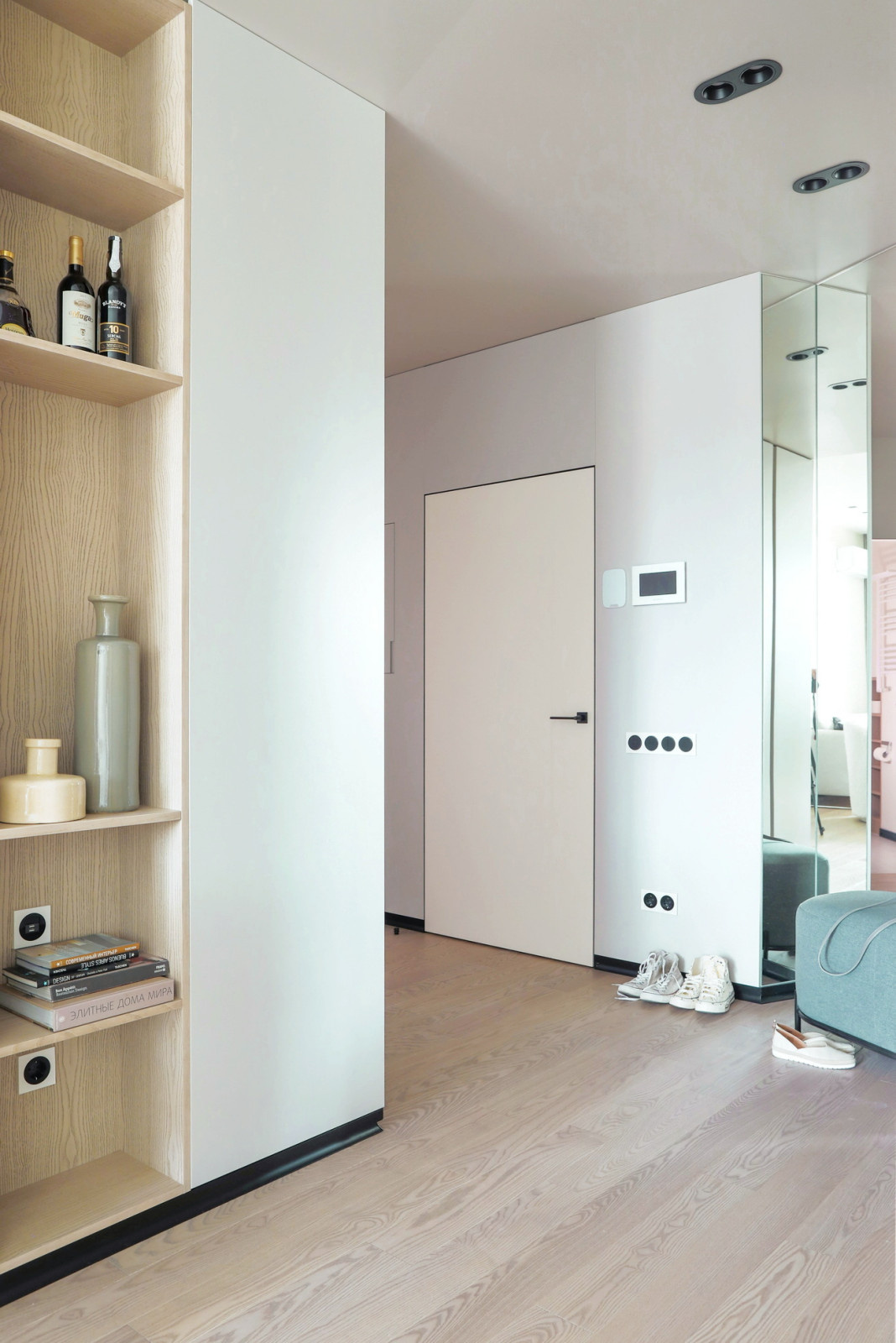 Белая квартира.