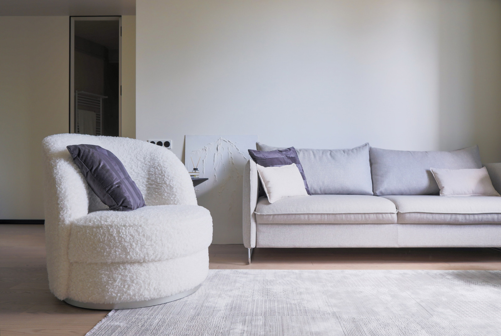 Белая квартира.