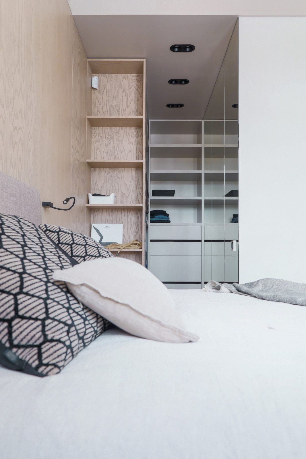 Белая квартира.