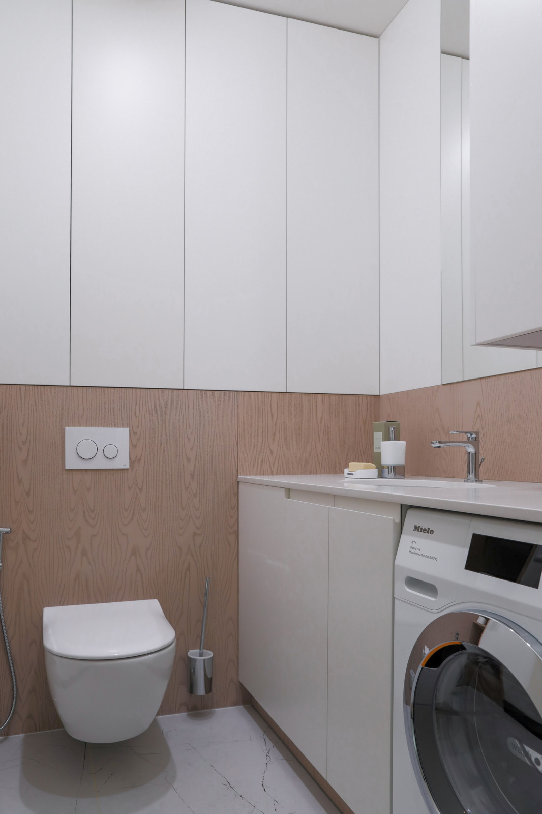 Белая квартира.