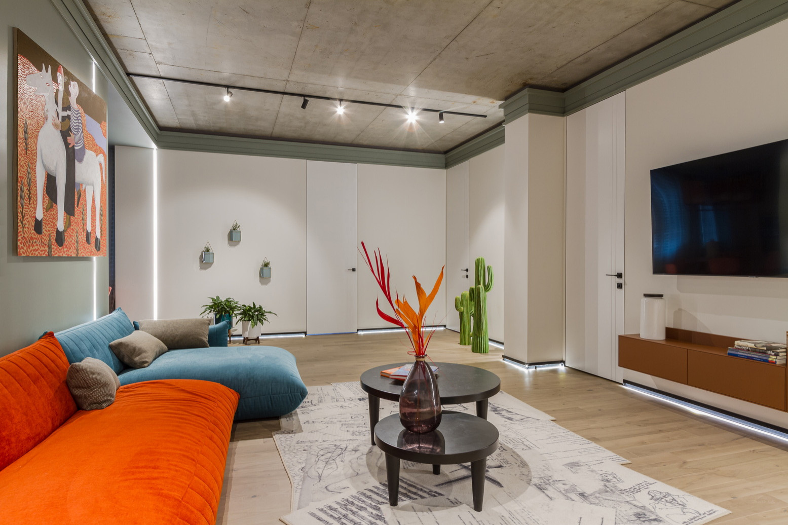 Яркий Нижний.