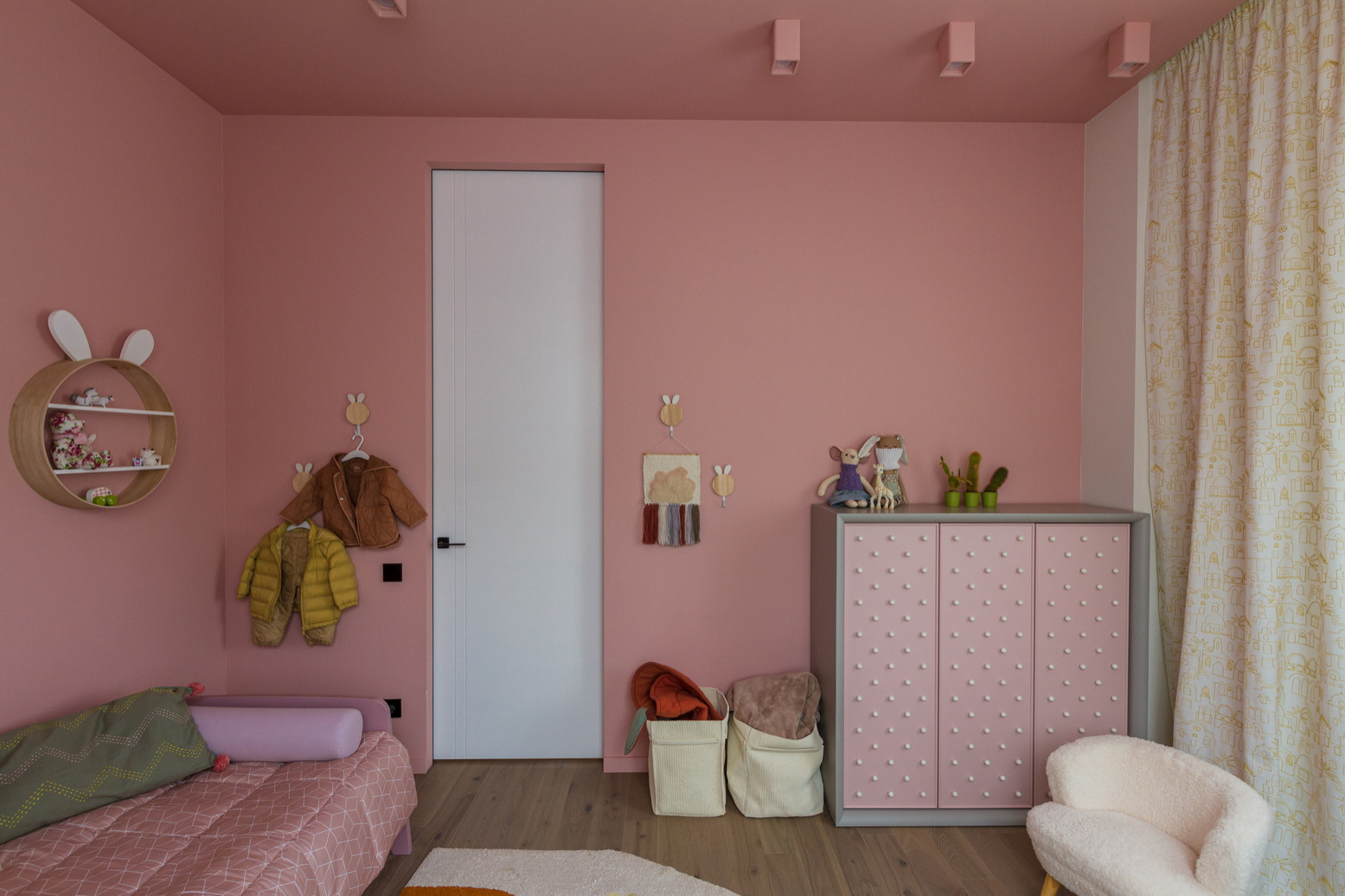 Яркий Нижний.