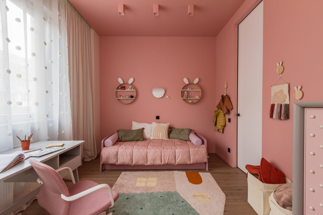 Яркий Нижний.