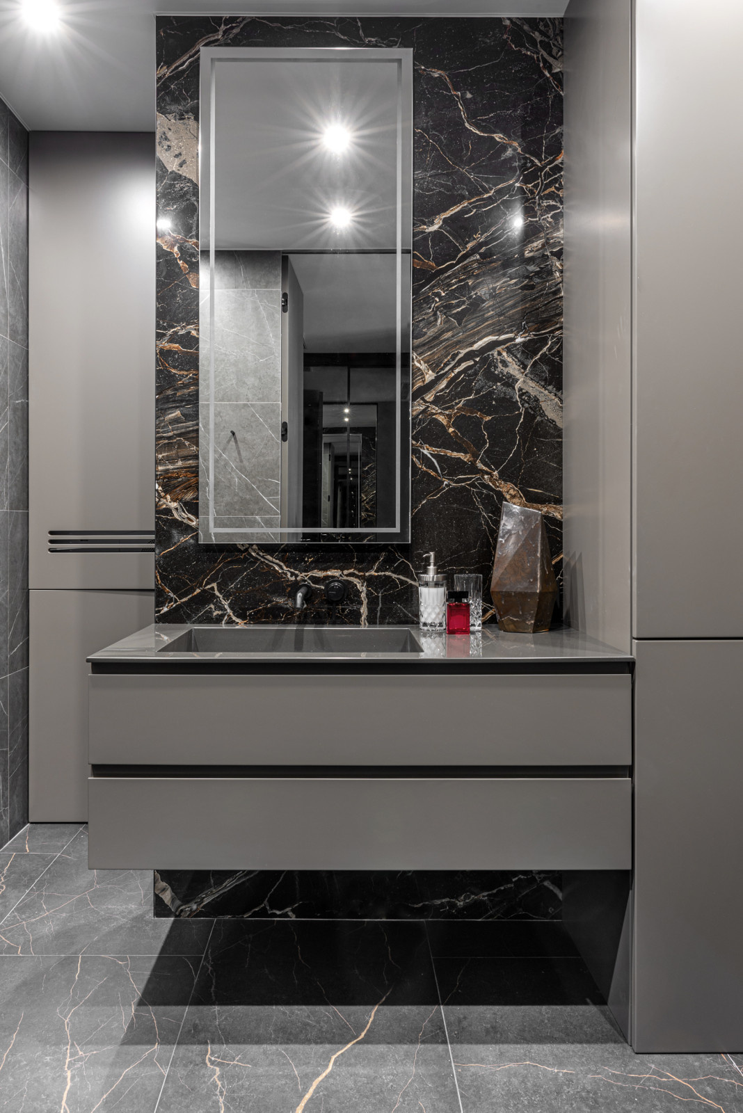 Фрагмент интерьера санузла