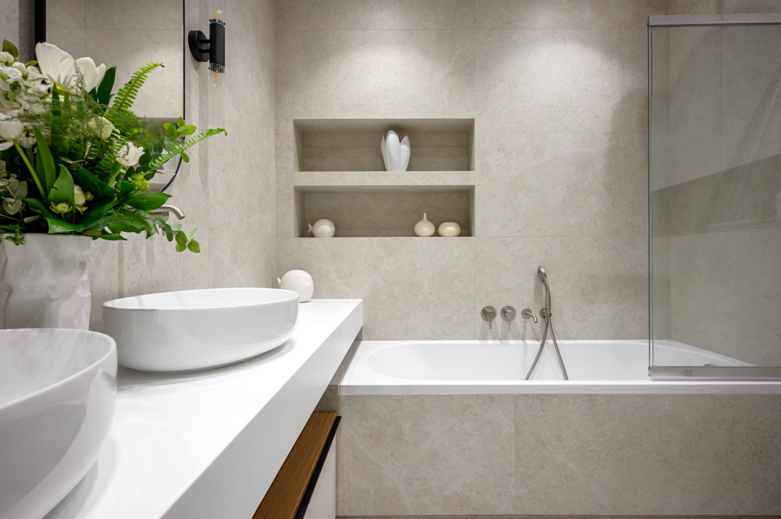 Обложка проекта: Квартира для семьи с тремя детьми в ЖК Wine House в минималистичном стиле