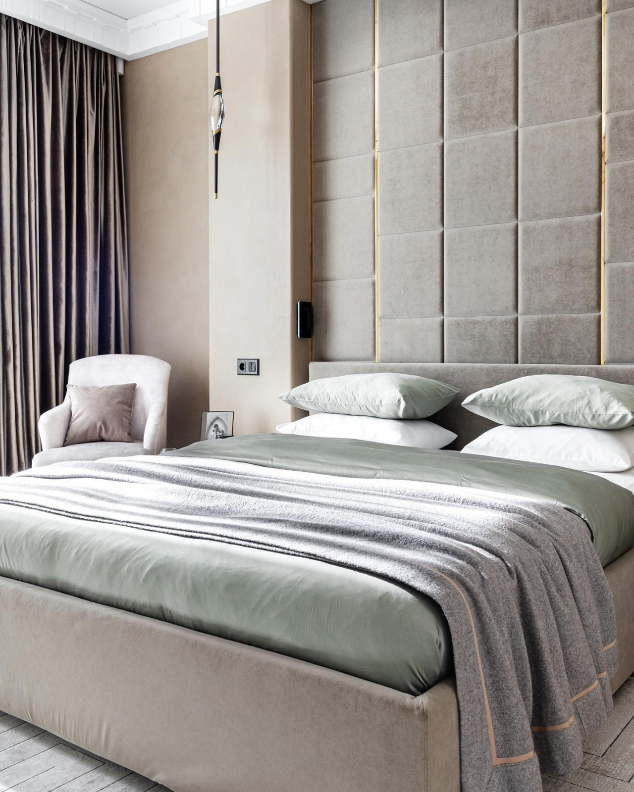 Спальня в спокойной нейтральной гамме