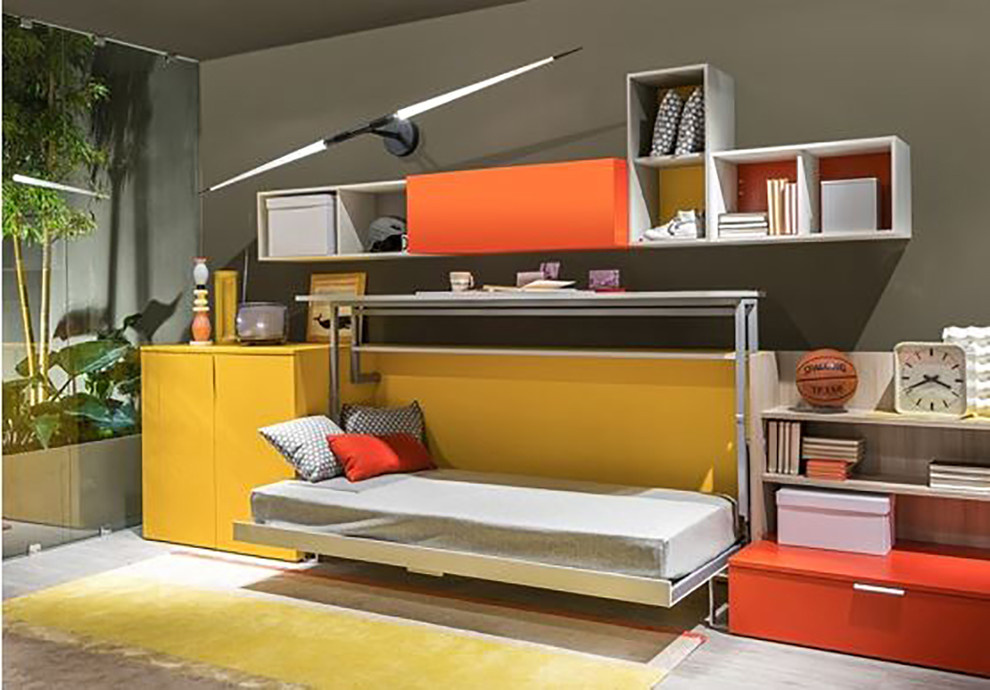 Вопрос: Как спрятать кровать в однокомнатной квартире