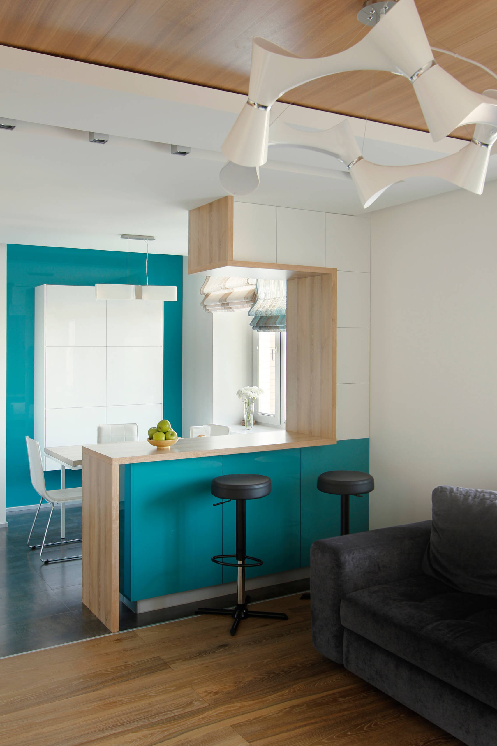 Houzz тур: Московский минимализм в бирюзовых тонах