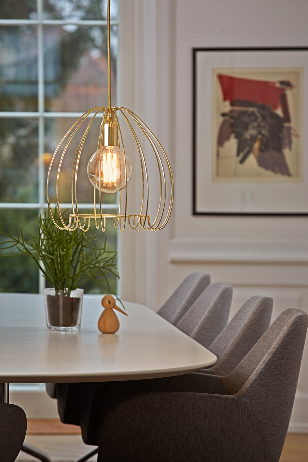 Вопрос: Какая характеристика источника света влияет на сон