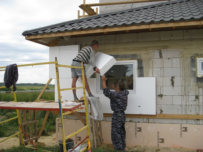 Вопрос: Как правильно утеплить гараж