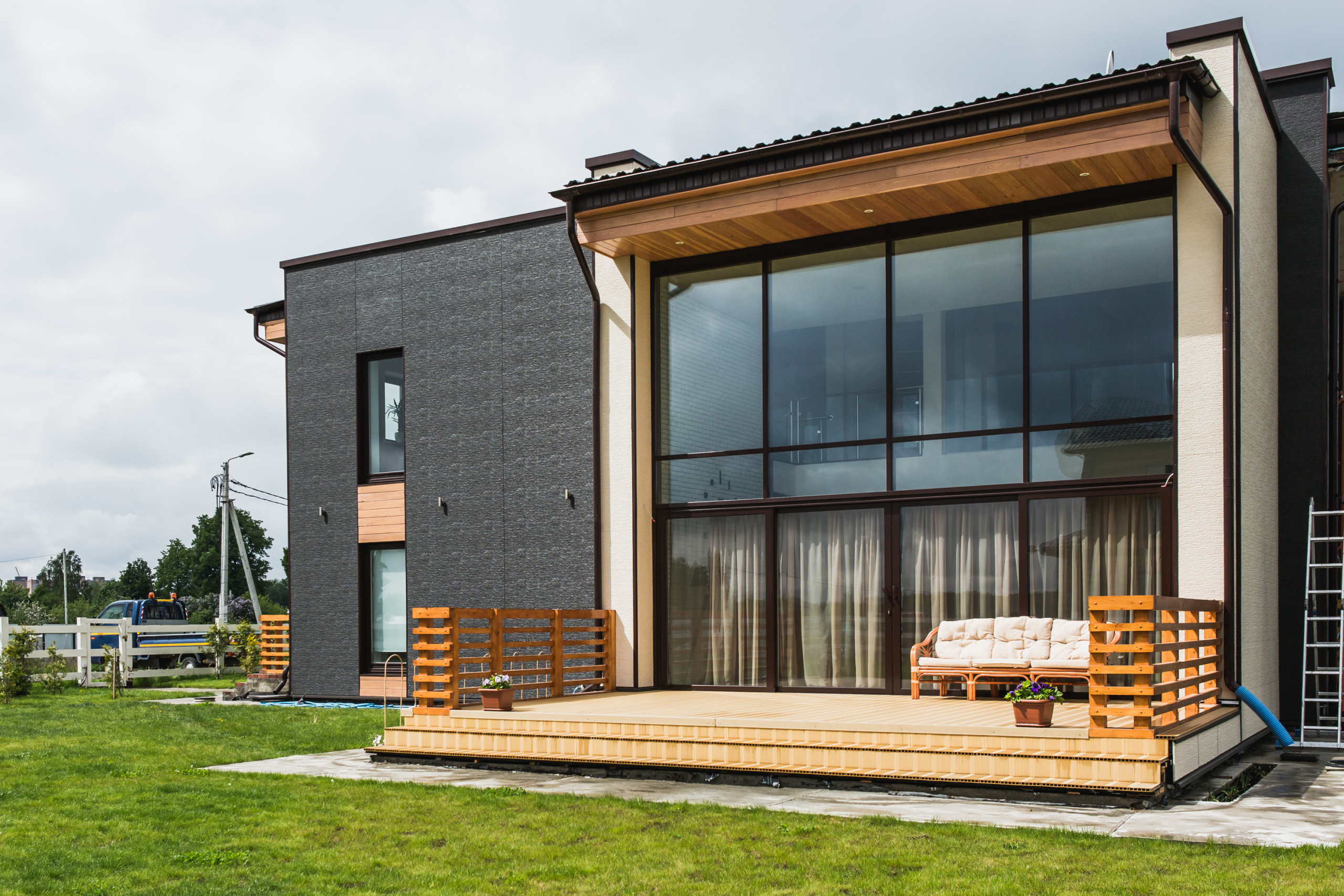 В гостях: Дом у озера