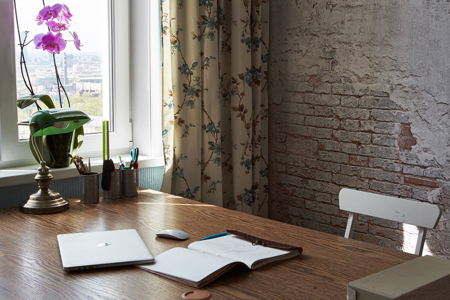 В гостях: Квартира в Екатеринбурге с настроением загородного дома