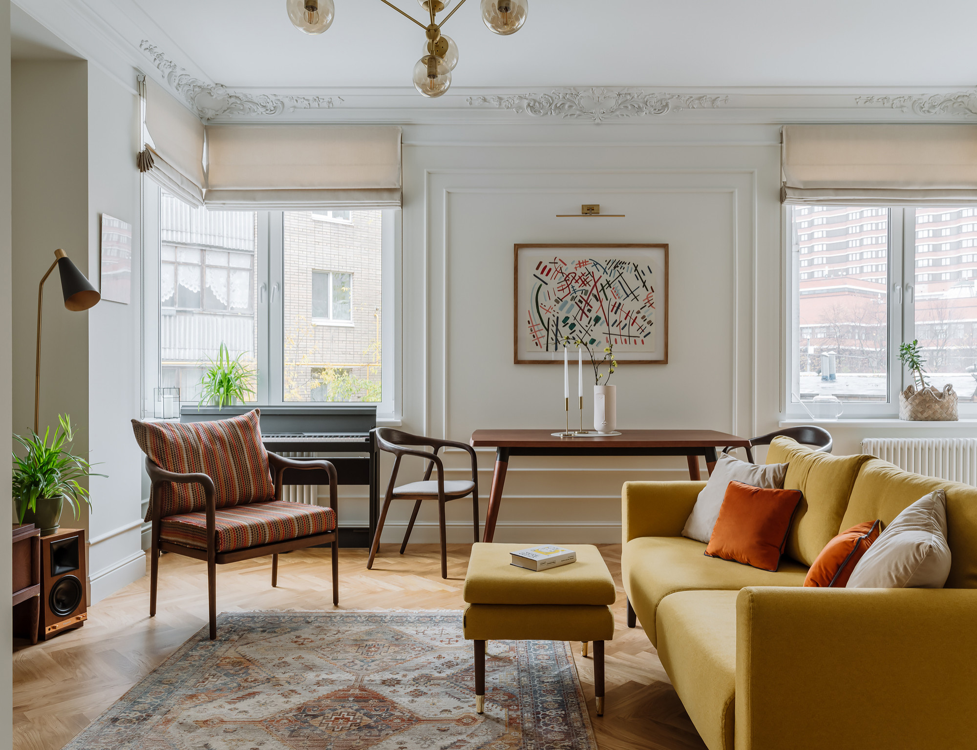 До и после: Микс неоклассики и 1960-х в квартире в центре Москвы