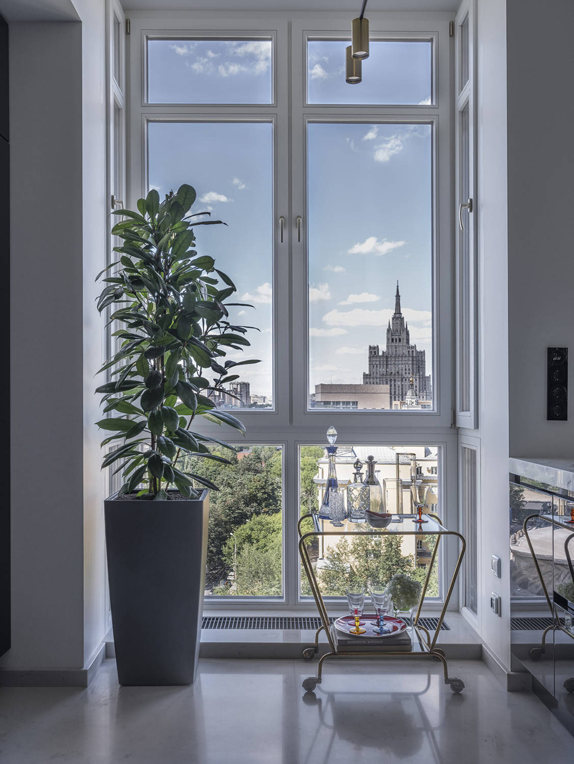 Прогулка на диване: Дома с видом на достопримечательности города