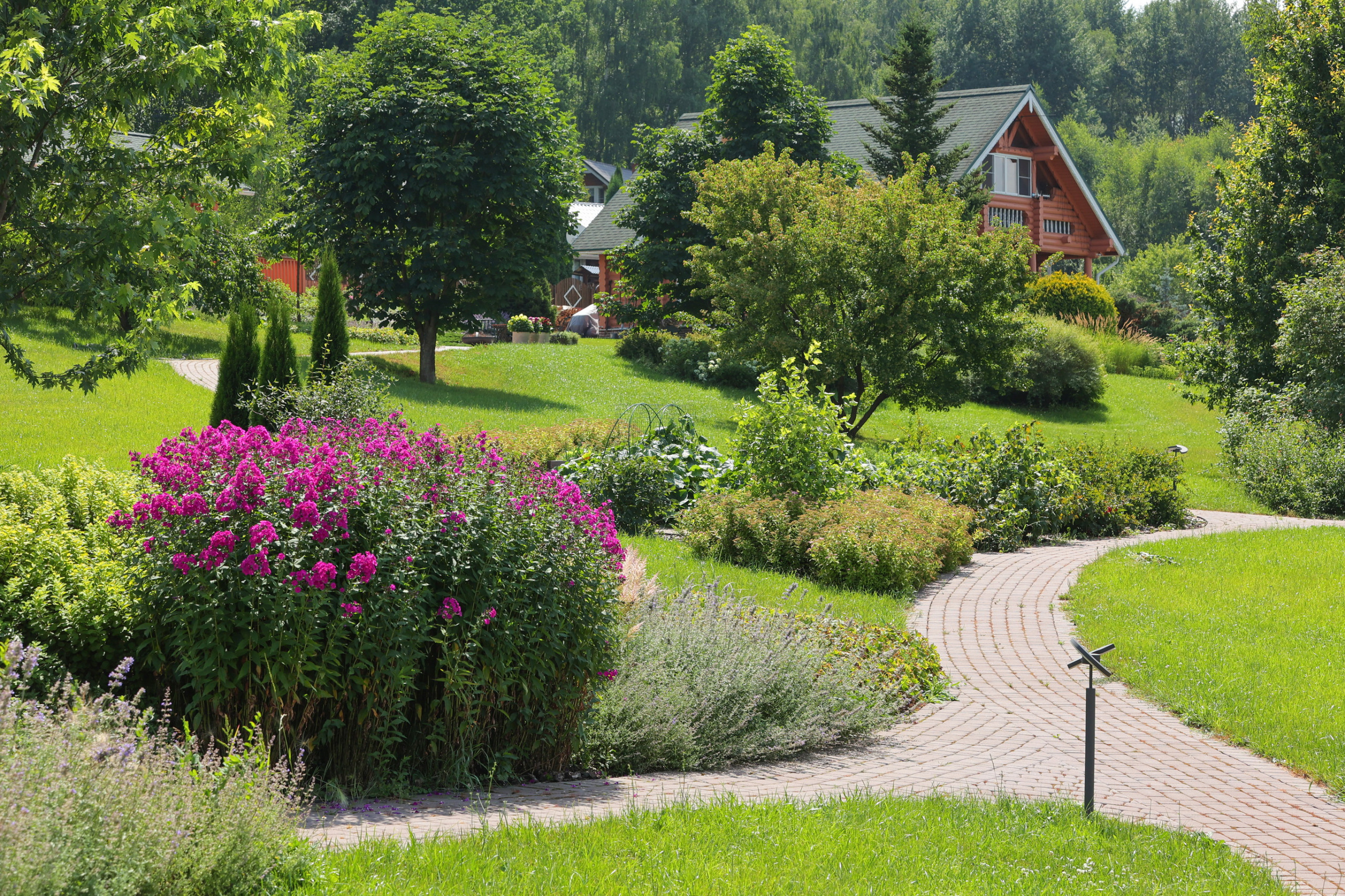 В гостях: Переделка природного сада у каскада прудов