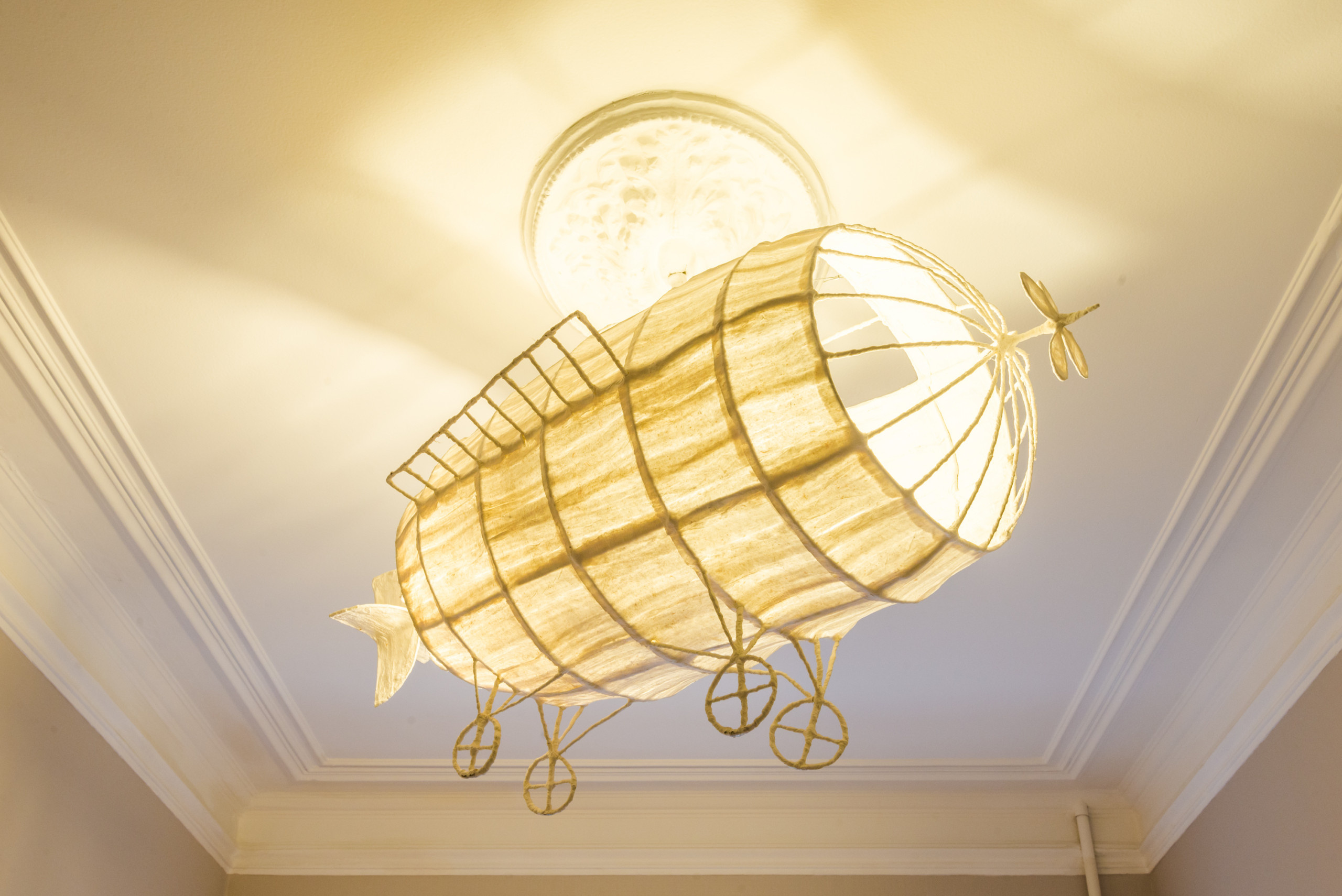 Что делать: Вымыть все люстры в доме