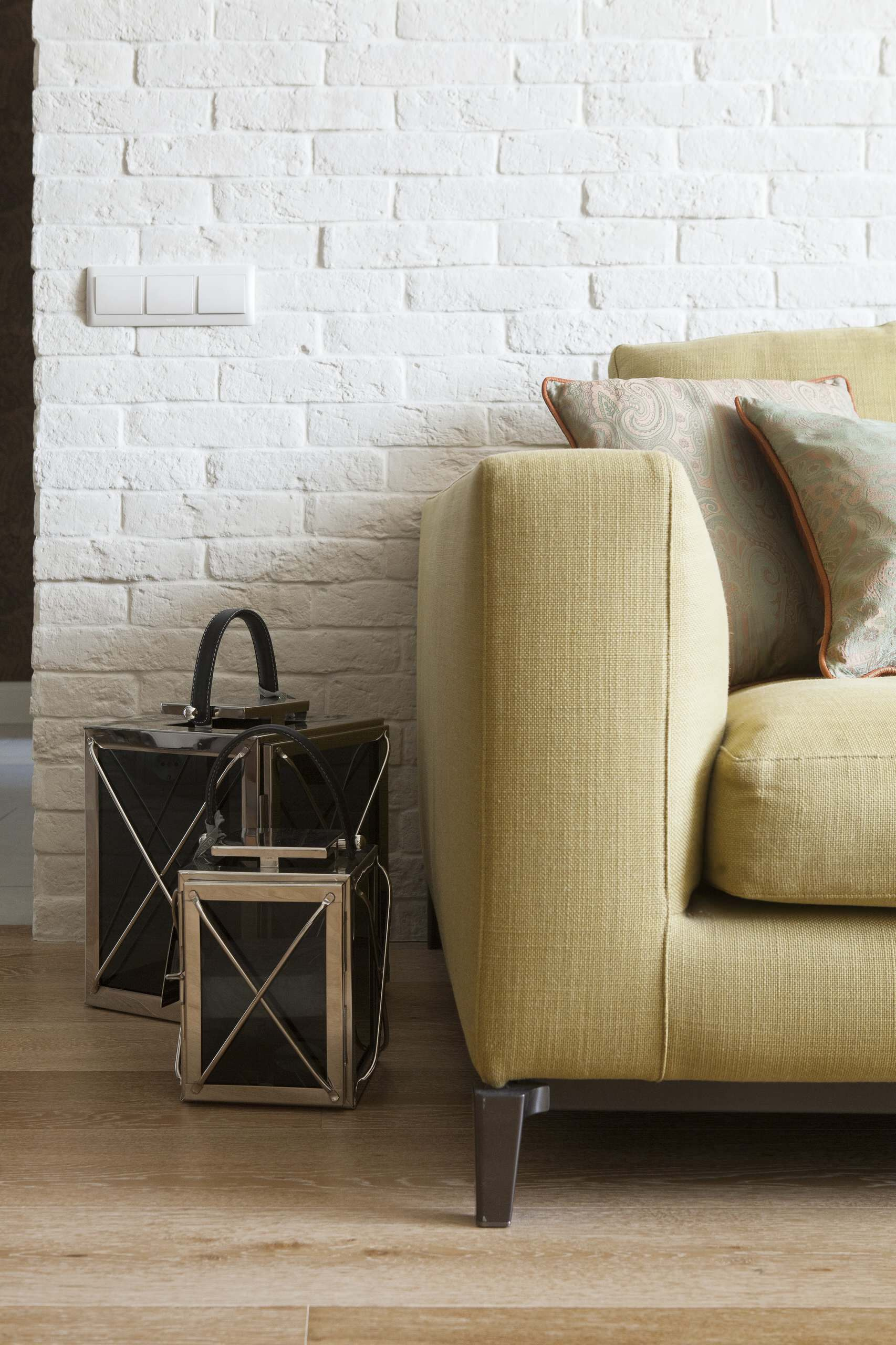 Houzz тур: Смелые обои и ванна-будуар в квартире нестандартной формы