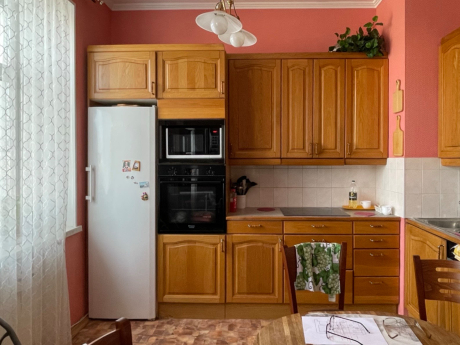 Кухня недели:  8 кв.м, где пришлось восстанавливать вентиляцию