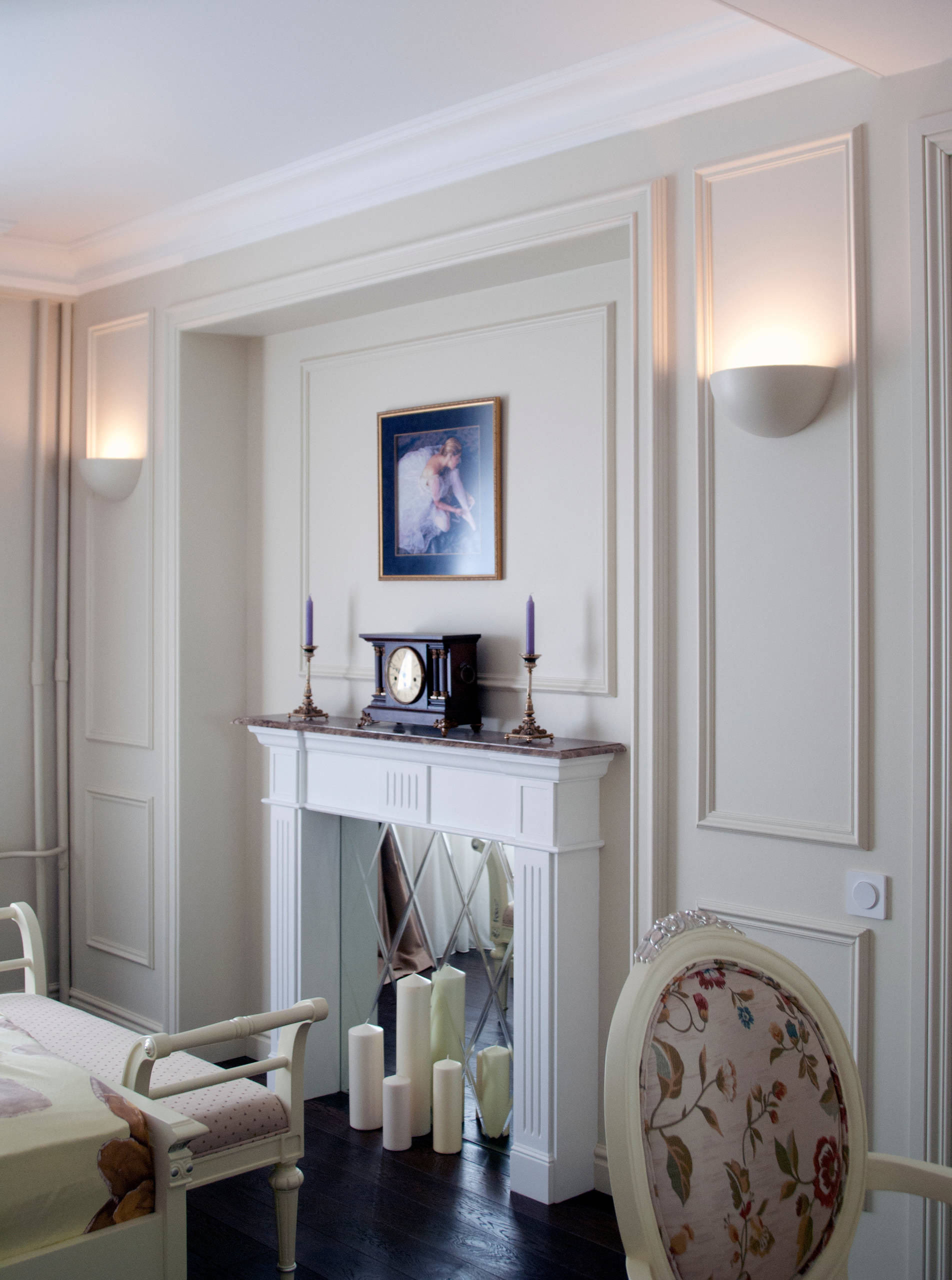 Засветло и затемно: Как сделать свет в спальне правильным