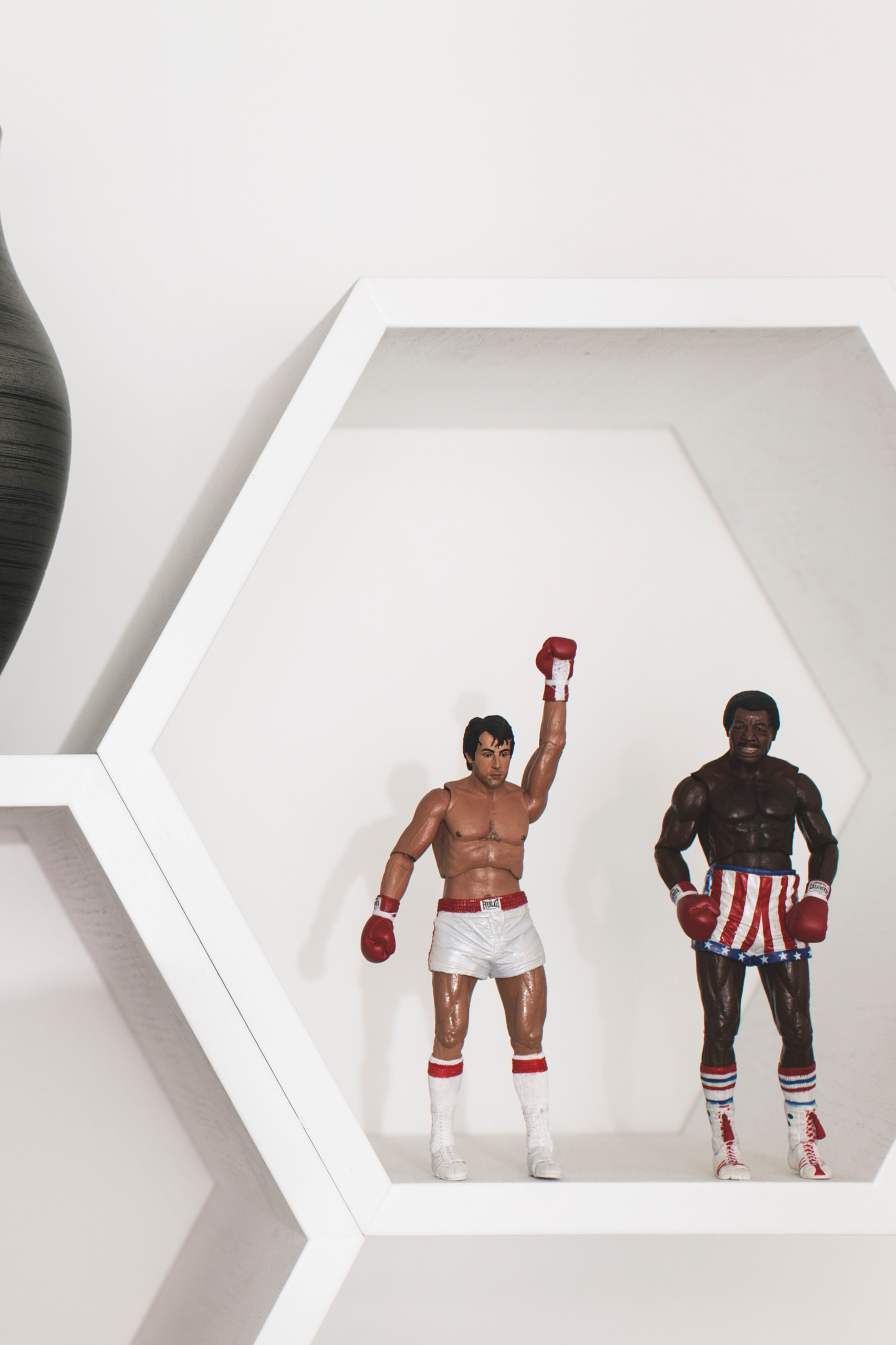 В гостях: Московская квартира со старинными часами и совами