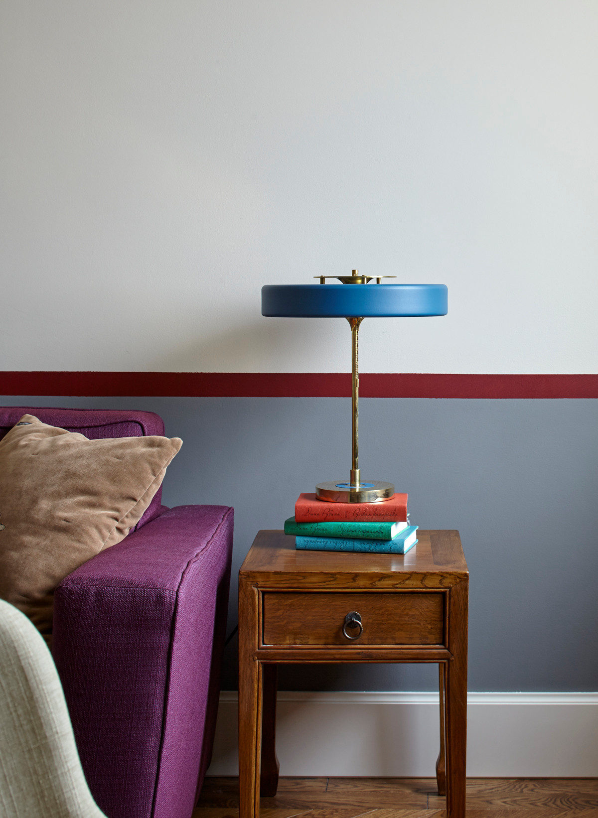 Вечная проблема: Обои или краска?