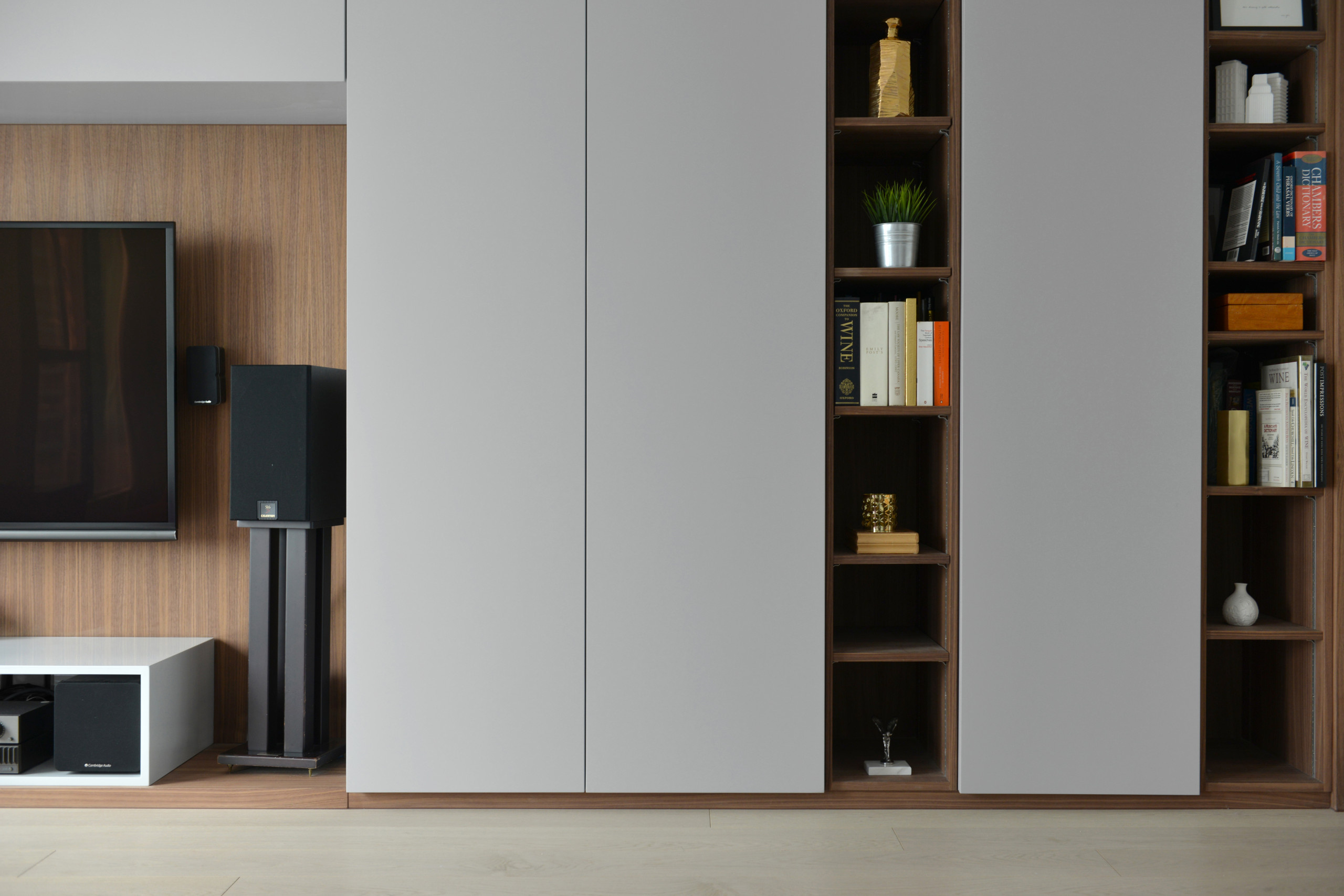 С миру по идее: Как удобно расставить книги в квартире?