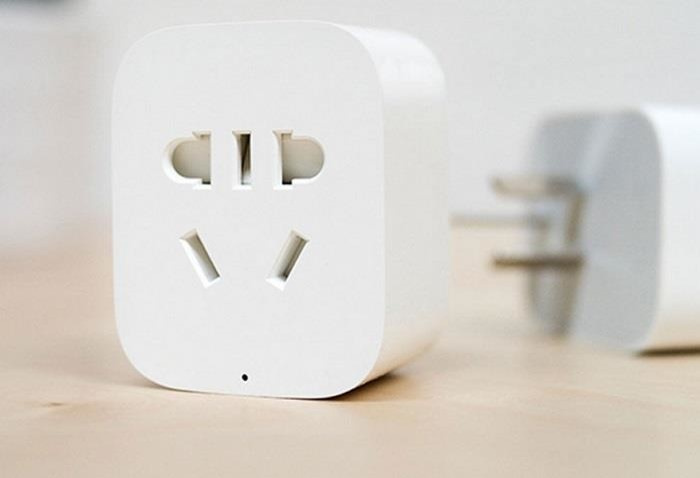 Умные розетки: Что нужно, чтобы они вас слушались