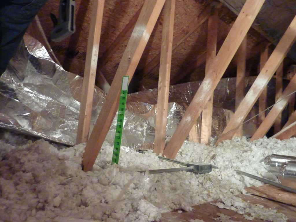 Как правильно: Утеплить крышу, чтобы она не «плакала»