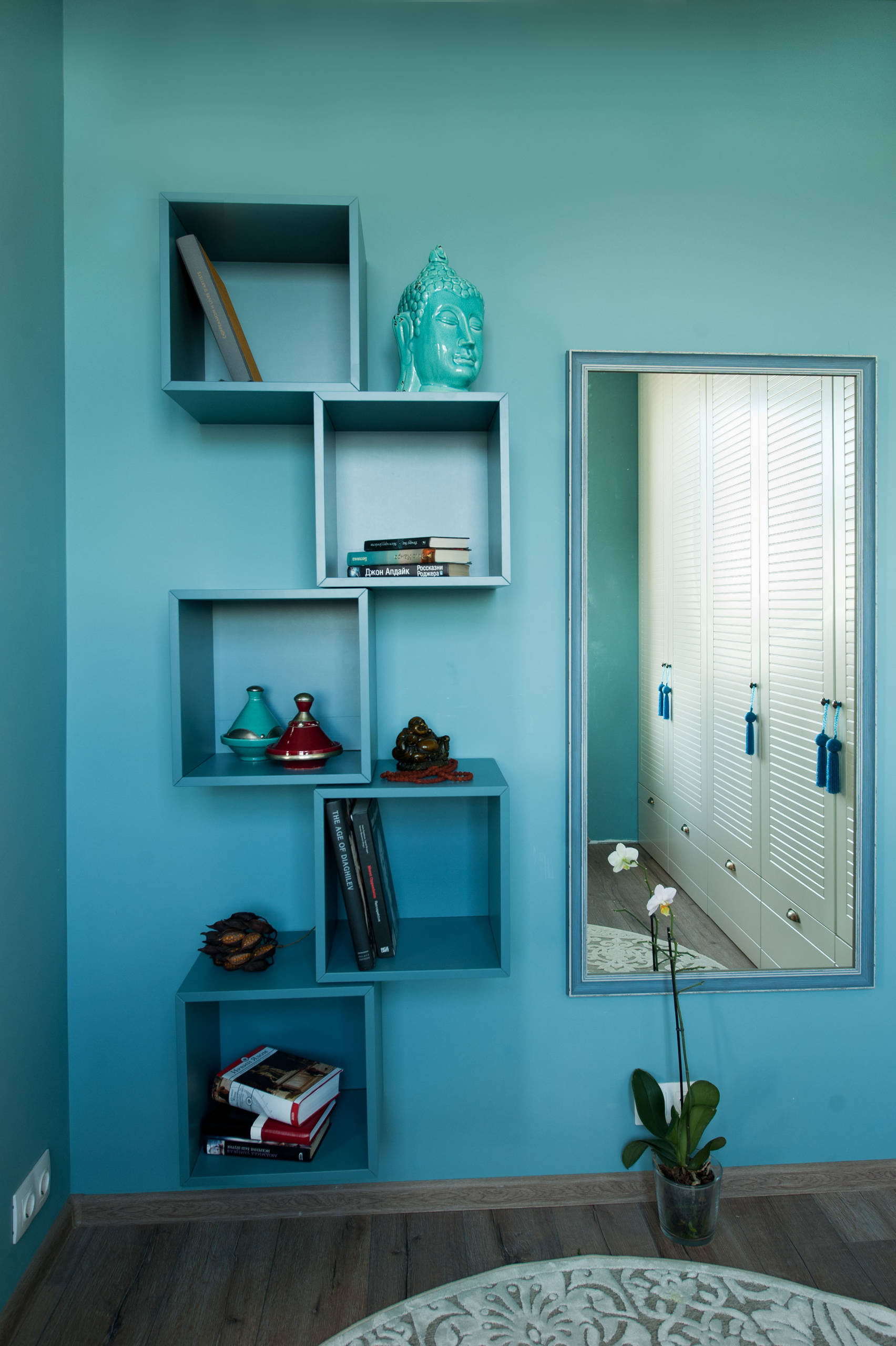 Houzz тур: Маленькая квартира — 43 кв.м цвета шафрана