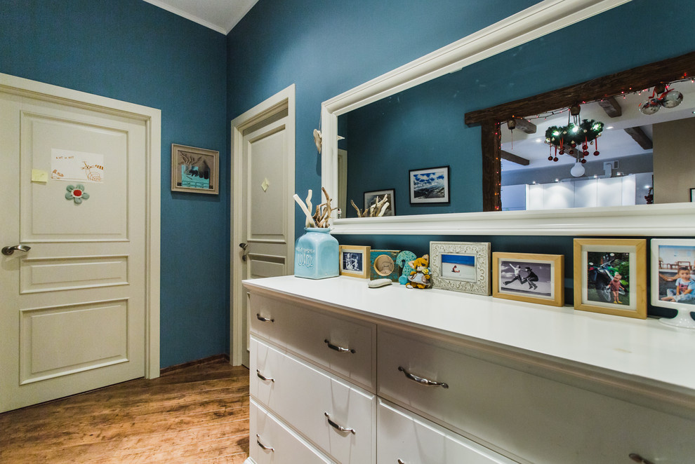 В гостях: Квартира в Звенигороде, полная детей и искусства