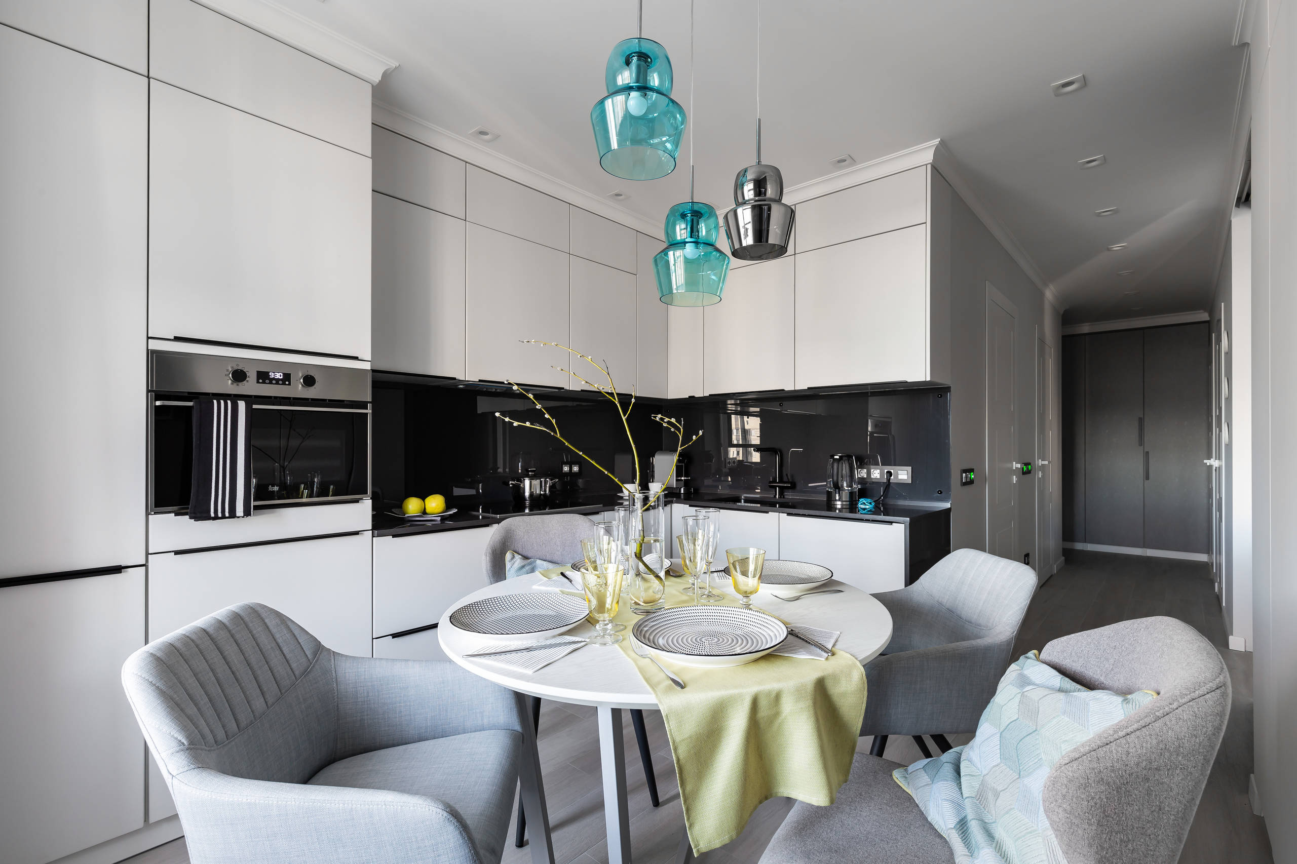 4 кухни за 300–400 тысяч — Канск, Казань, Ростов-на-Дону и Питер