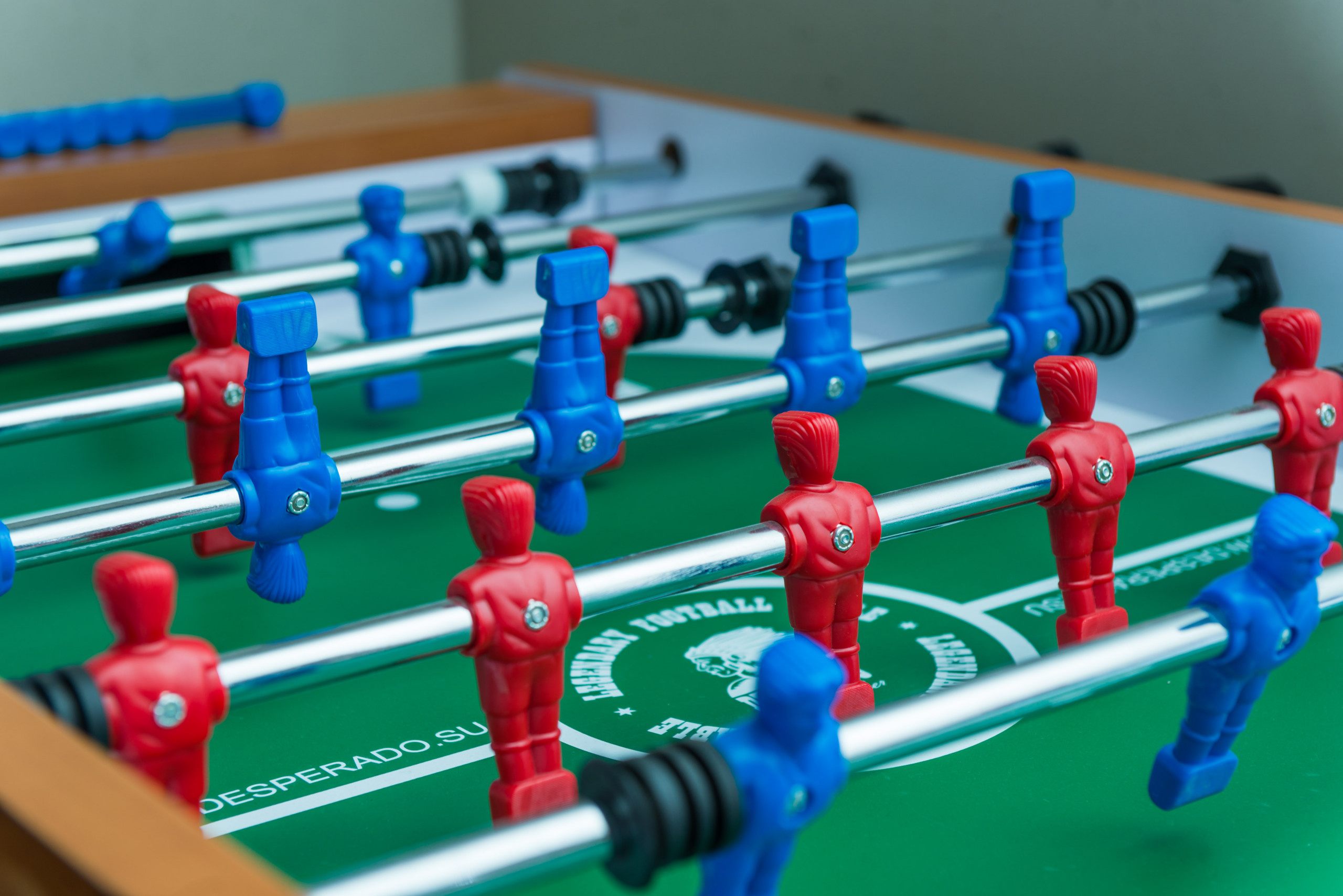 В гостях: Квартира в нейтральных тонах с кирпичной стеной