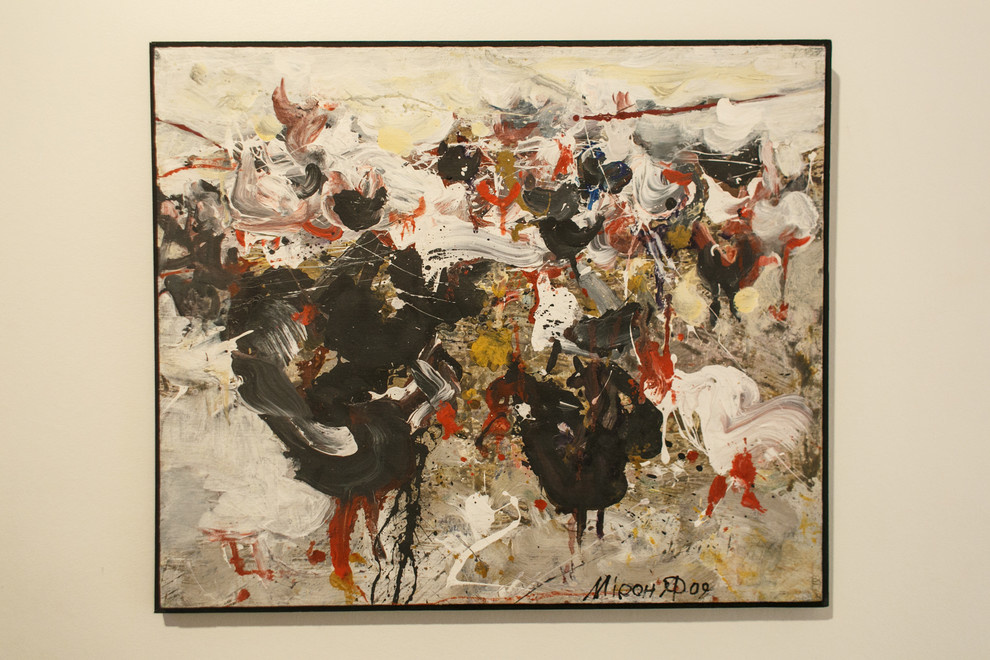 В гостях: Квартира с акустическим потолком и собранием Достоевского